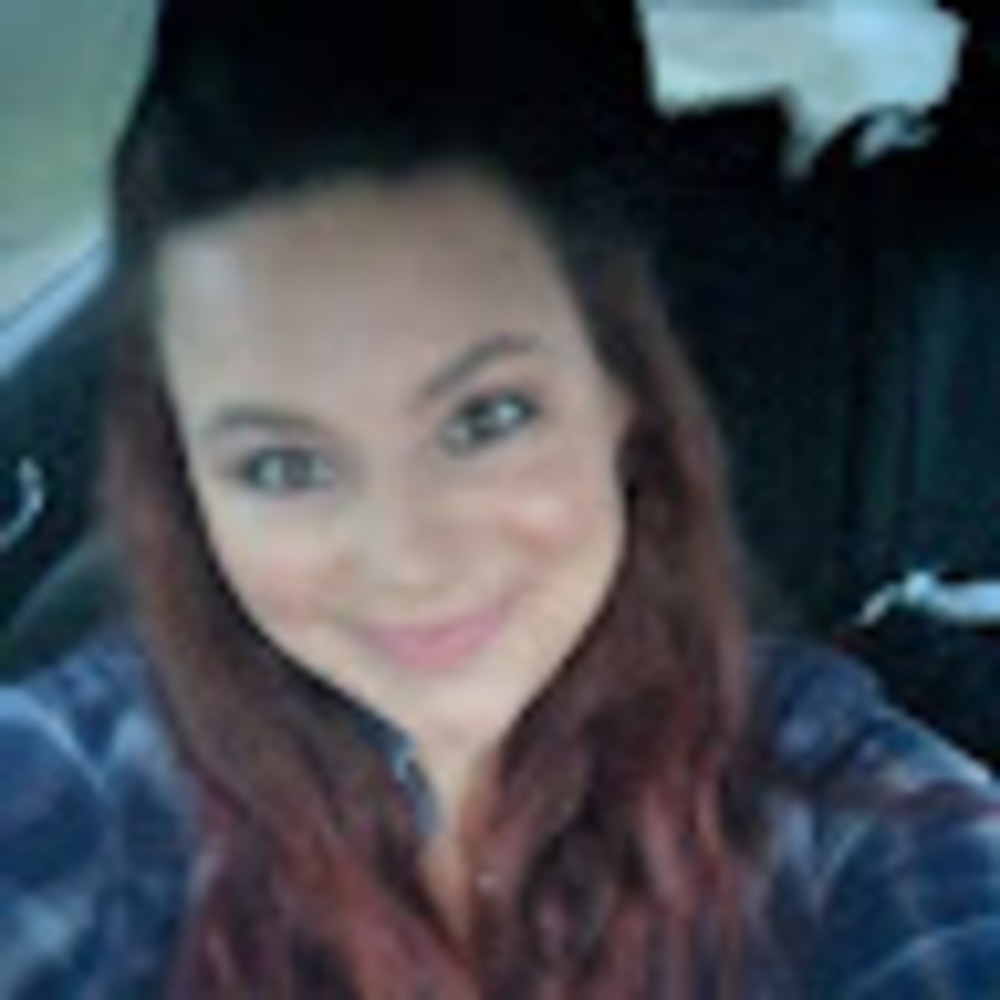 Meet your Posher, Kayla